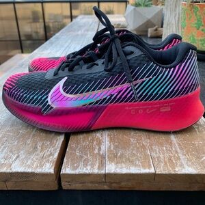 Nike Athletic Shoes - Black and Pink